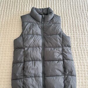 Like new Old Navy Charcoal Fleece Vest, girls size large